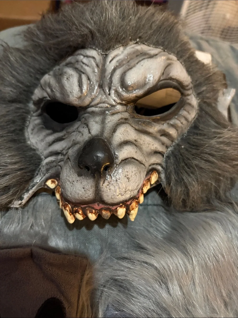 N/A scary werewolf